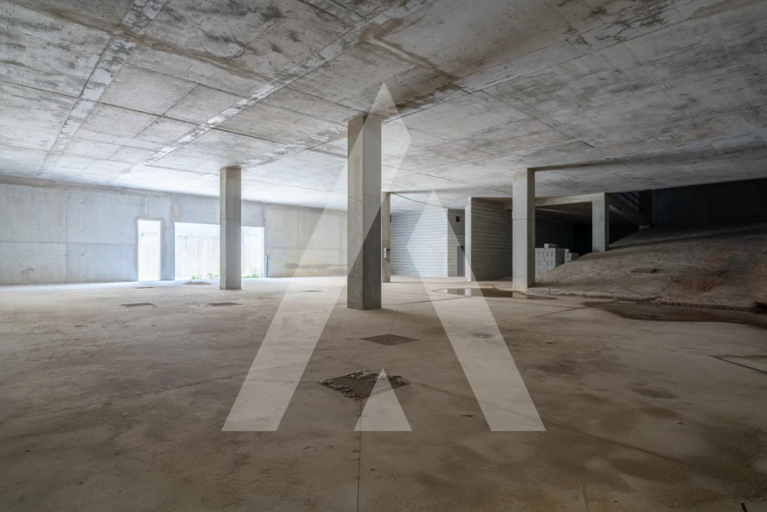 Armazém para Venda em Sacavém e Prior Velho Foto 2