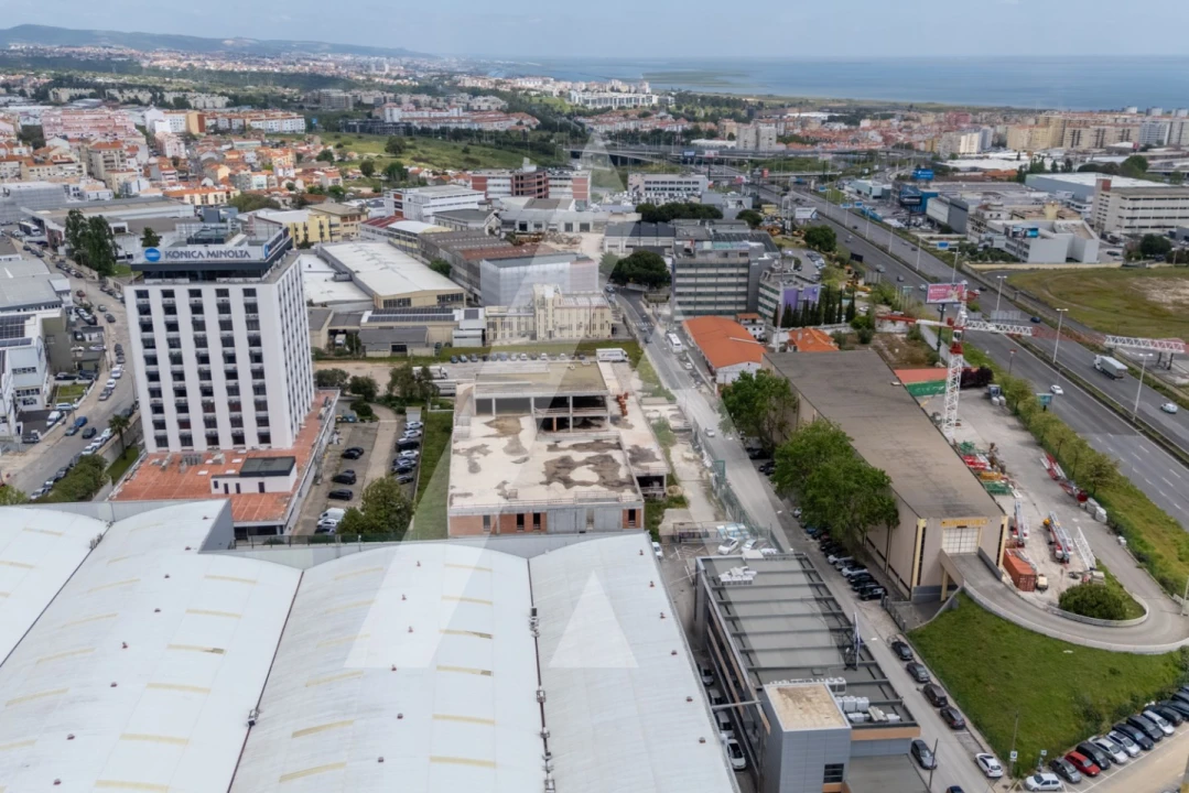 Armazém para Venda em Sacavém e Prior Velho Foto 5