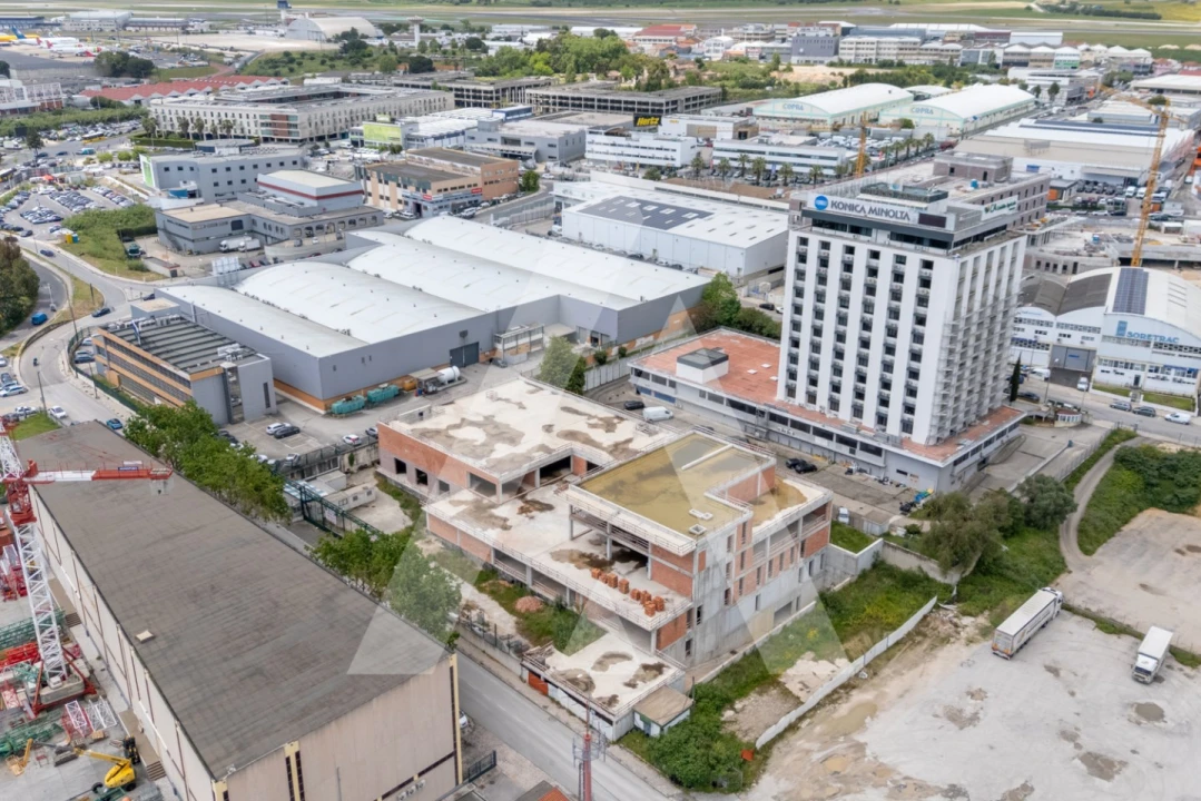 Armazém para Venda em Sacavém e Prior Velho Foto 26