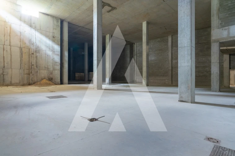 Armazém para Venda em Sacavém e Prior Velho Foto 7