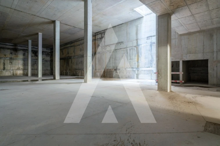 Armazém para Venda em Sacavém e Prior Velho Foto 10