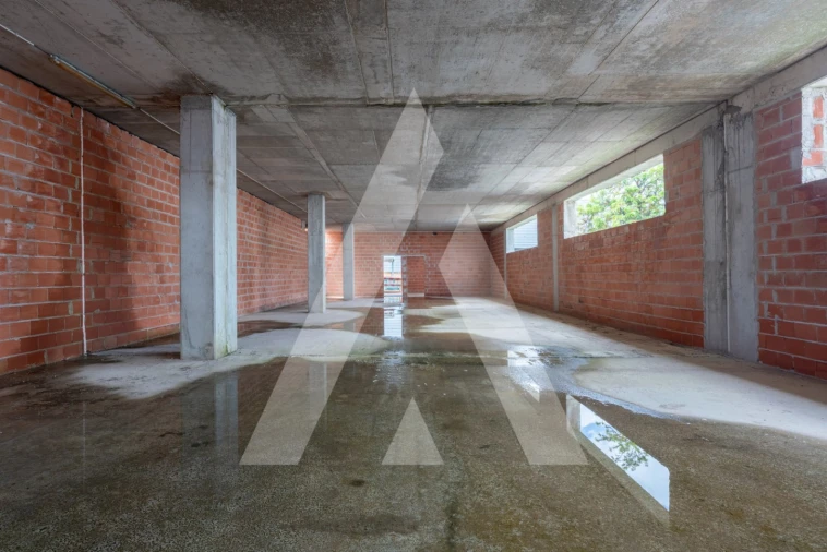 Armazém para Venda em Sacavém e Prior Velho Foto 24