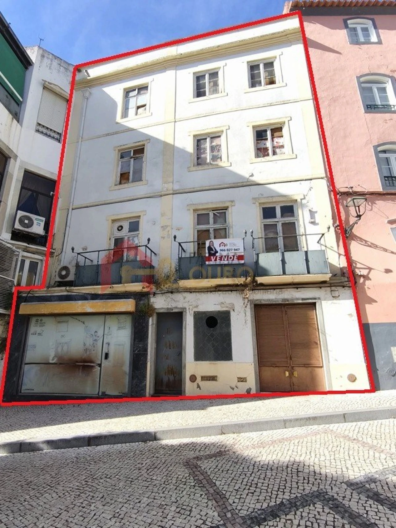 Prédio para Venda em Caia, São Pedro e Alcáçova Foto 1