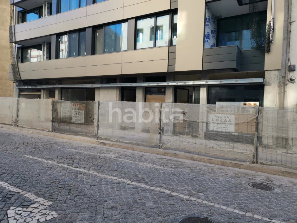 Loja para Arrendamento em Cidade da Maia Foto 1