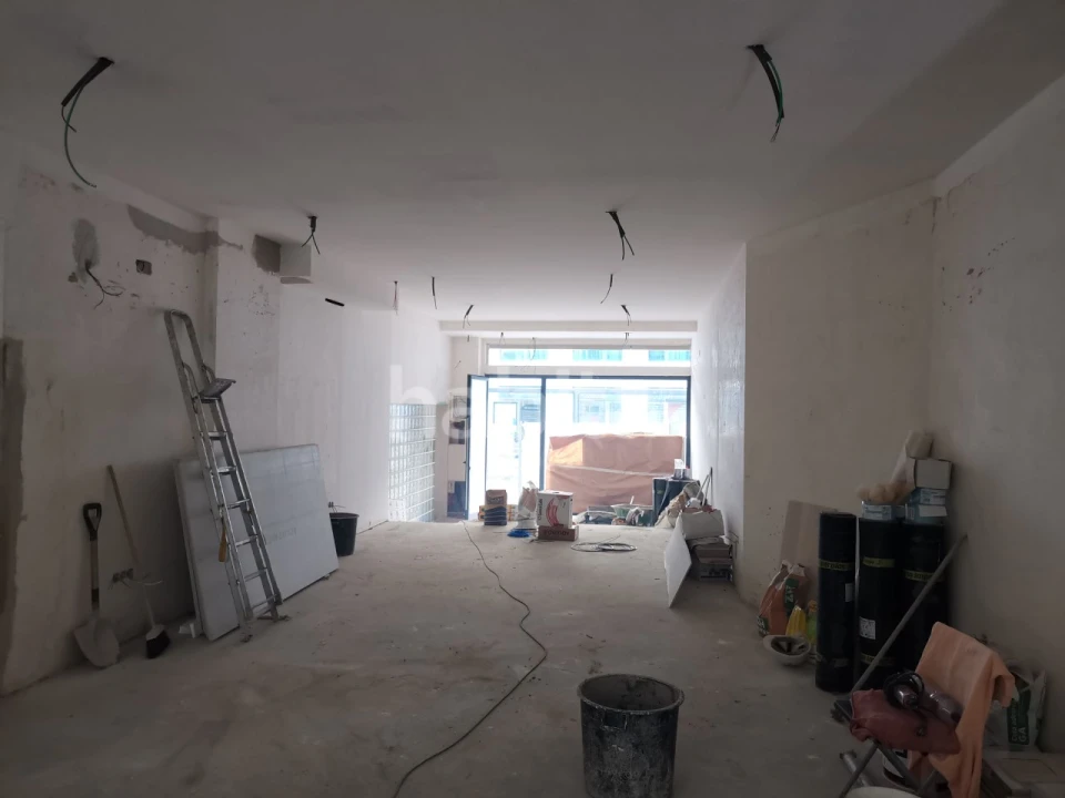 Loja para Arrendamento em Cidade da Maia Foto 6