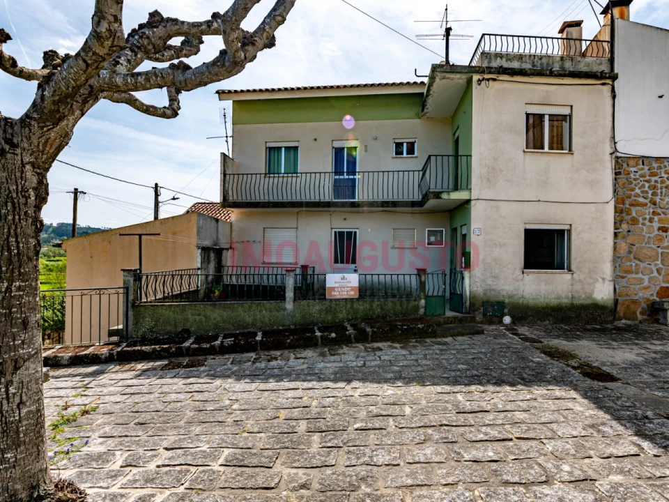 Moradia T4 para Venda em Santiago Foto 3