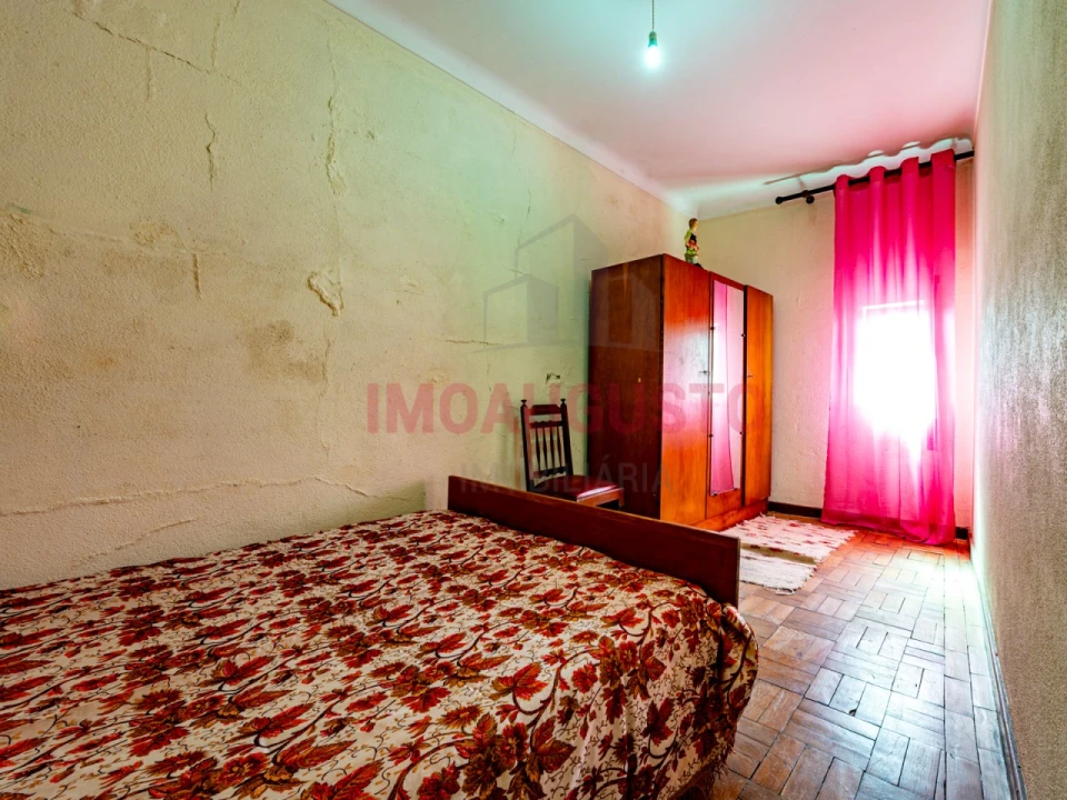 Moradia T4 para Venda em Santiago Foto 22