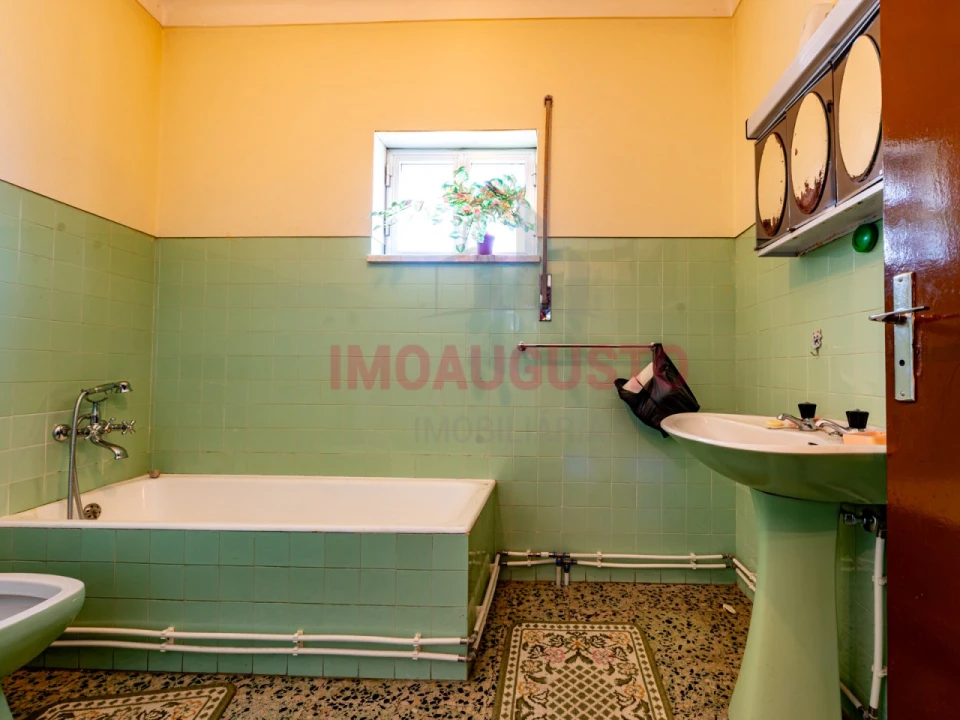 Moradia T4 para Venda em Santiago Foto 24