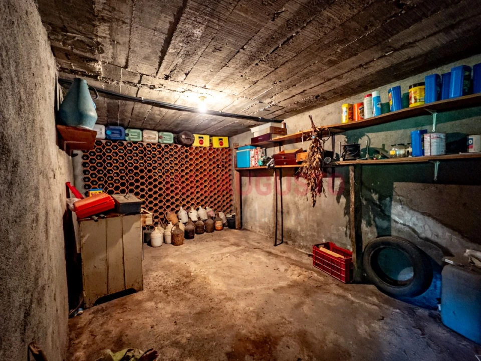 Moradia T4 para Venda em Santiago Foto 35