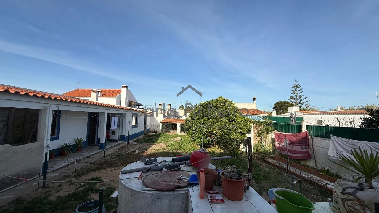 Moradia T2 para Venda em Vila Nova de Milfontes Foto 3