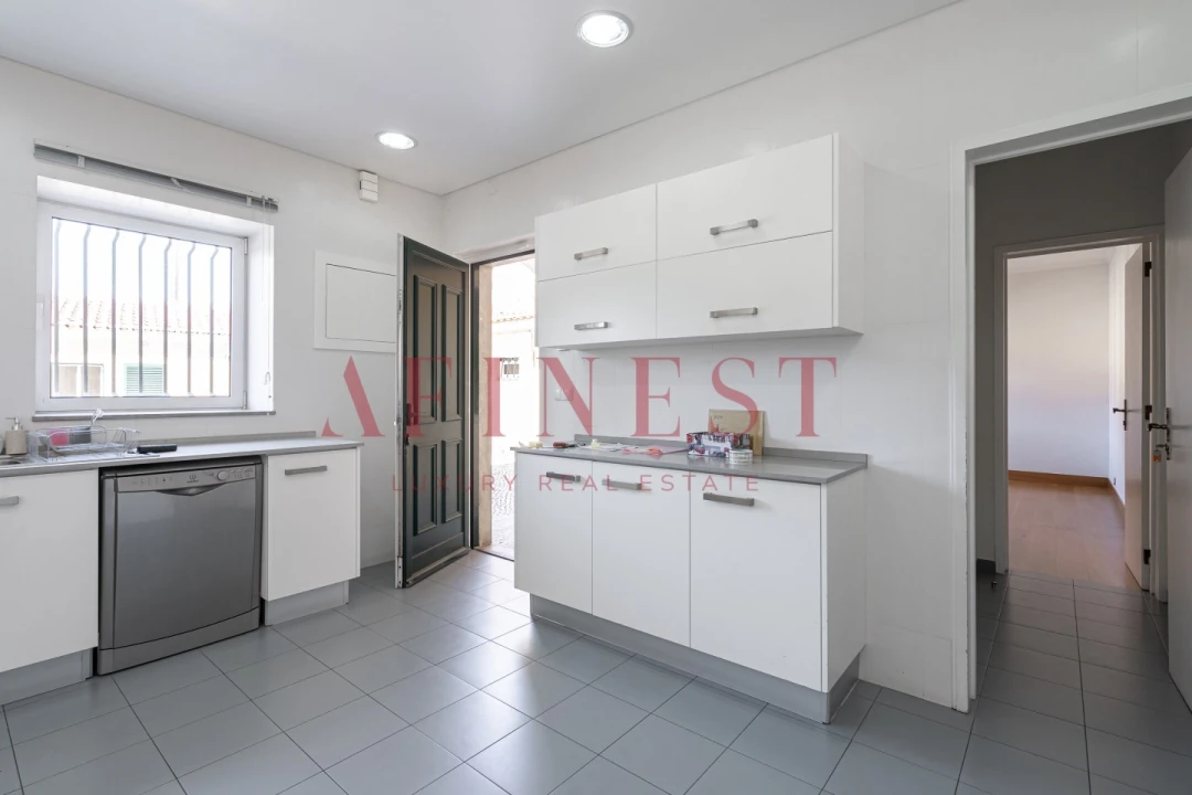 Moradia T7 para Arrendamento em Carcavelos e Parede Foto 16