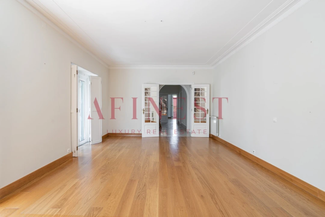 Moradia T7 para Arrendamento em Carcavelos e Parede Foto 7