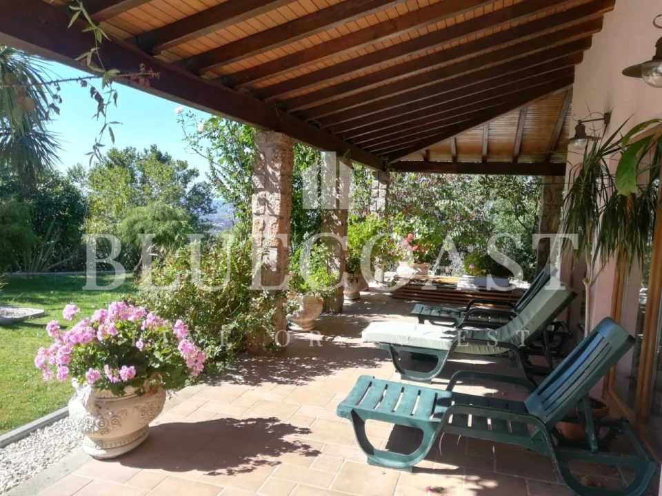 Quinta T4 para Venda em Moimenta da Serra e Vinhó Foto 5