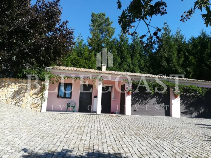 Quinta T4 para Venda em Moimenta da Serra e Vinhó Foto 24