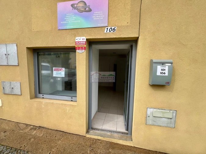 Loja para Arrendamento em Alfandega da Fe Foto 14