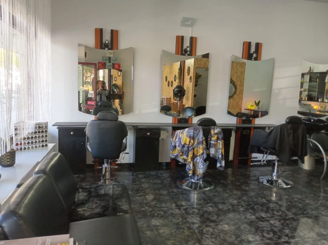 Loja para Arrendamento em Custóias, Leça do Balio e Guifões Foto 2