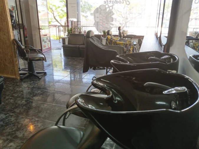 Loja para Arrendamento em Custóias, Leça do Balio e Guifões Foto 3