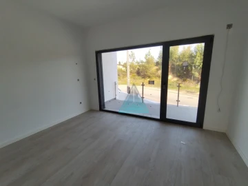 Moradia T4 para Venda em Corroios