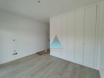 Moradia T4 para Venda em Corroios