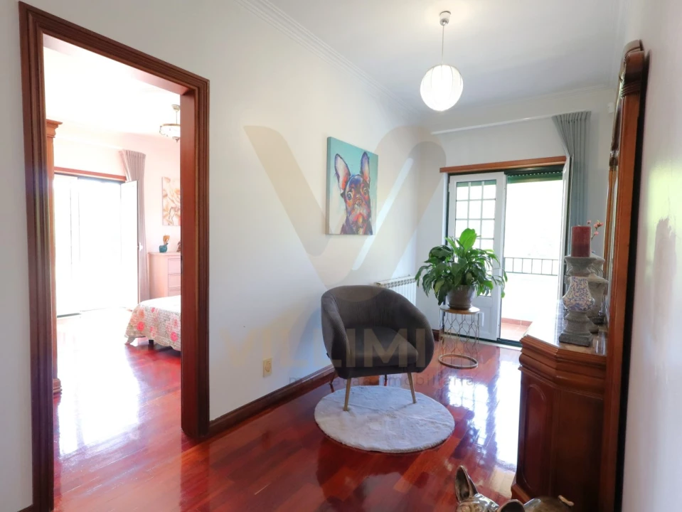 Moradia T4 para Venda em Rebordões (Santa Maria) Foto 22