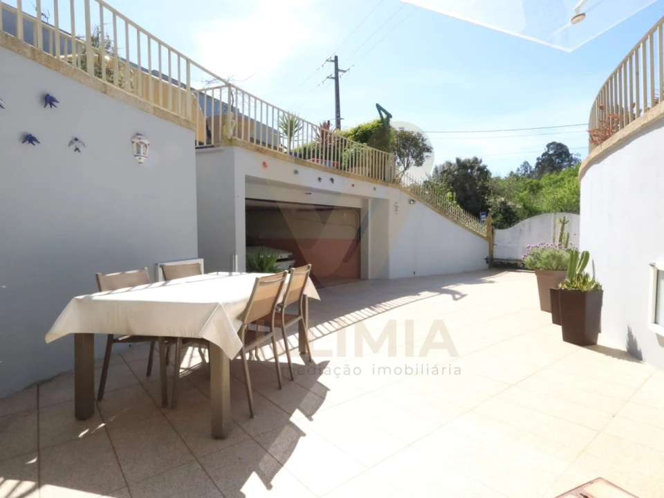 Moradia T4 para Venda em Rebordões (Santa Maria) Foto 45