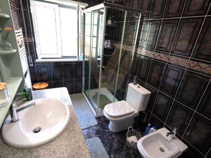 Moradia T4 para Venda em Rebordões (Santa Maria) Foto 20