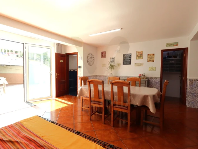 Moradia T4 para Venda em Rebordões (Santa Maria) Foto 38