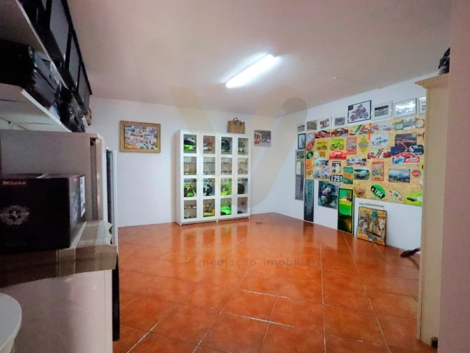 Moradia T4 para Venda em Rebordões (Santa Maria) Foto 44