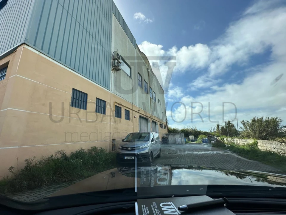 Armazém para Venda em Santa Maria e São Miguel, São Martinho, São Pedro Penaferrim Foto 2