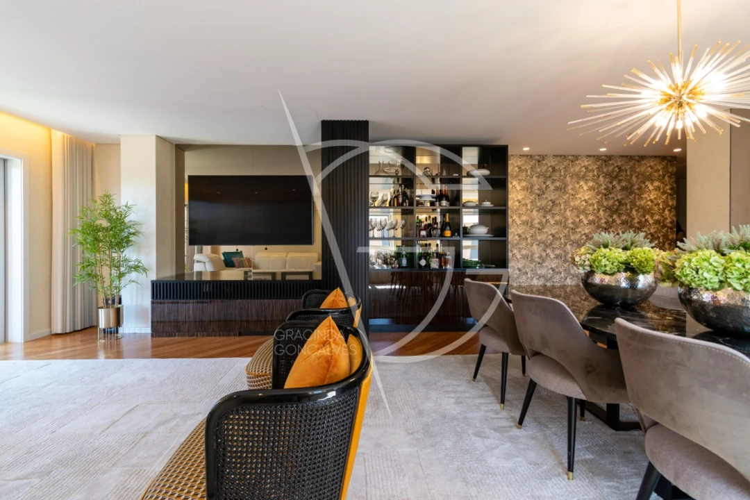 Apartamento T4 para Venda em Oliveira do Douro Foto 7