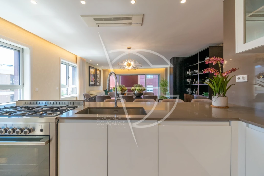 Apartamento T4 para Venda em Oliveira do Douro Foto 10