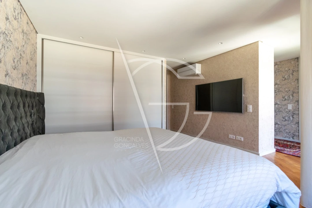 Apartamento T4 para Venda em Oliveira do Douro Foto 22