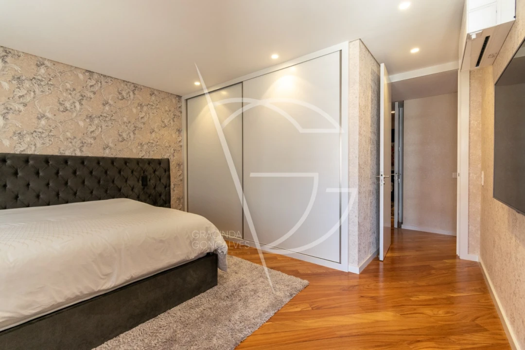 Apartamento T4 para Venda em Oliveira do Douro Foto 28