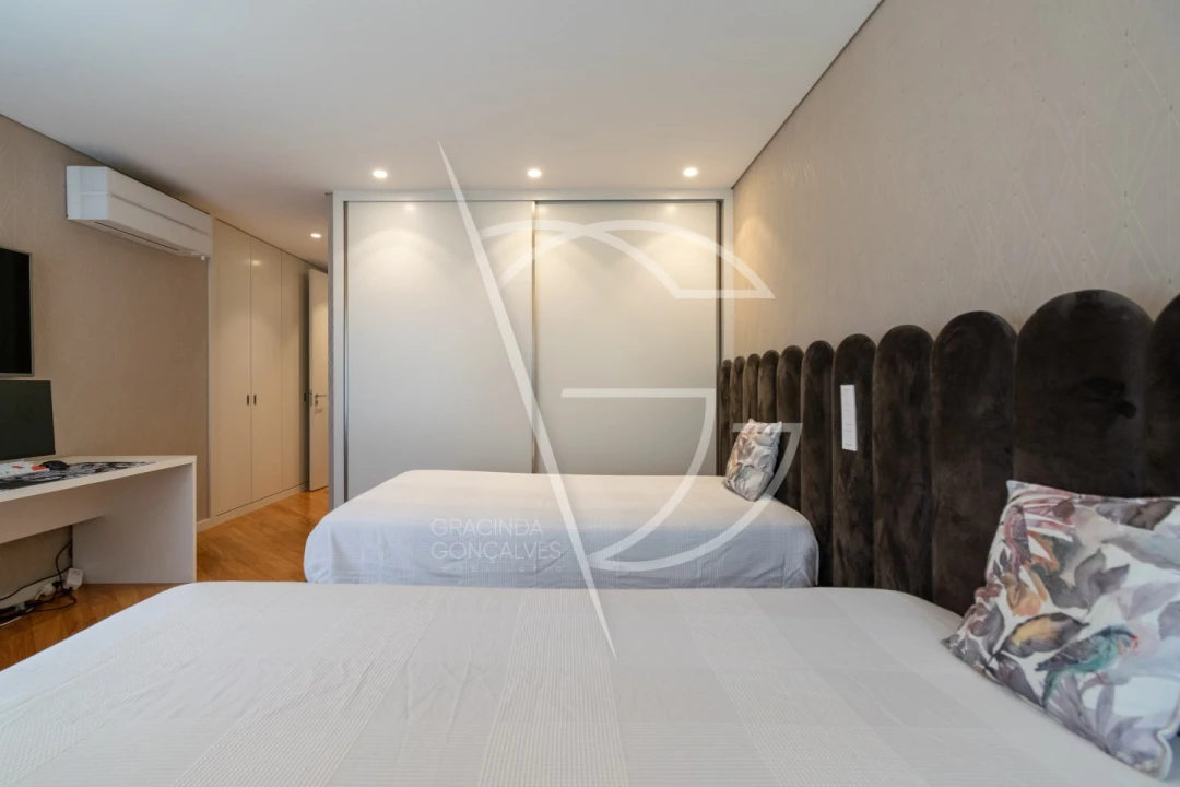 Apartamento T4 para Venda em Oliveira do Douro Foto 34