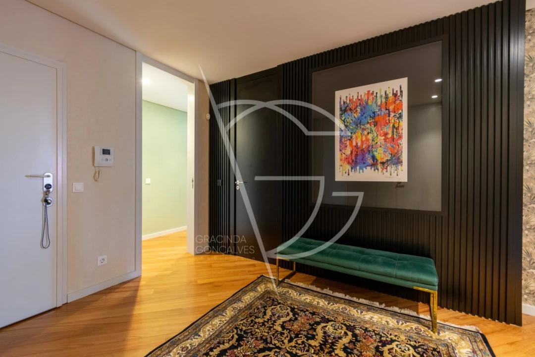 Apartamento T4 para Venda em Oliveira do Douro Foto 36