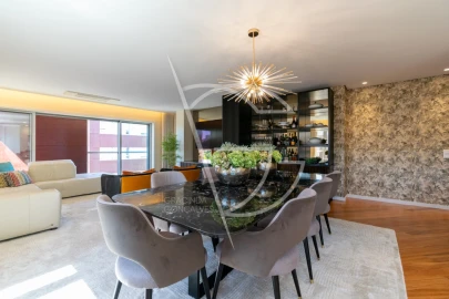 Apartamento T4 para Venda em Oliveira do Douro