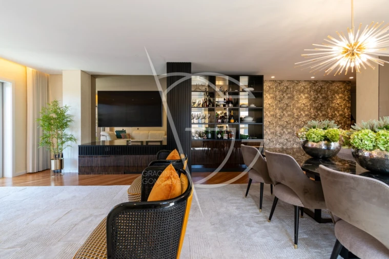 Apartamento T4 para Venda em Oliveira do Douro Foto 7