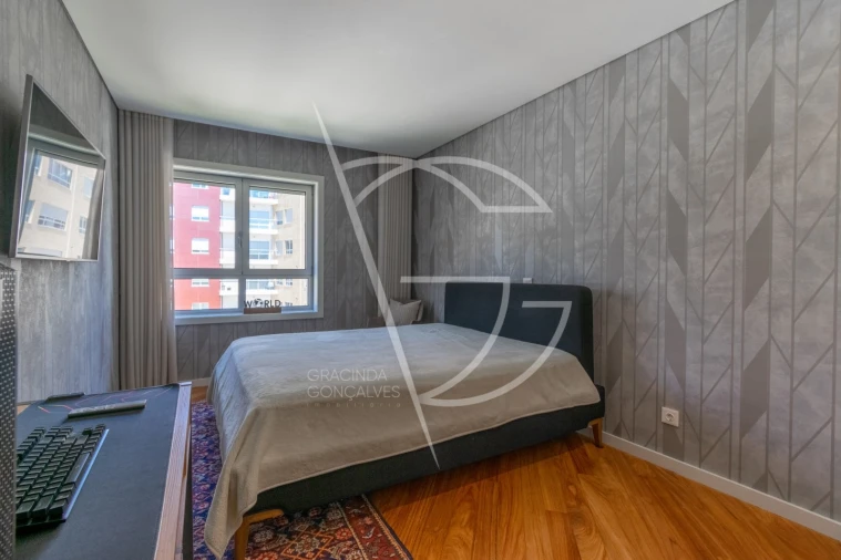 Apartamento T4 para Venda em Oliveira do Douro Foto 30