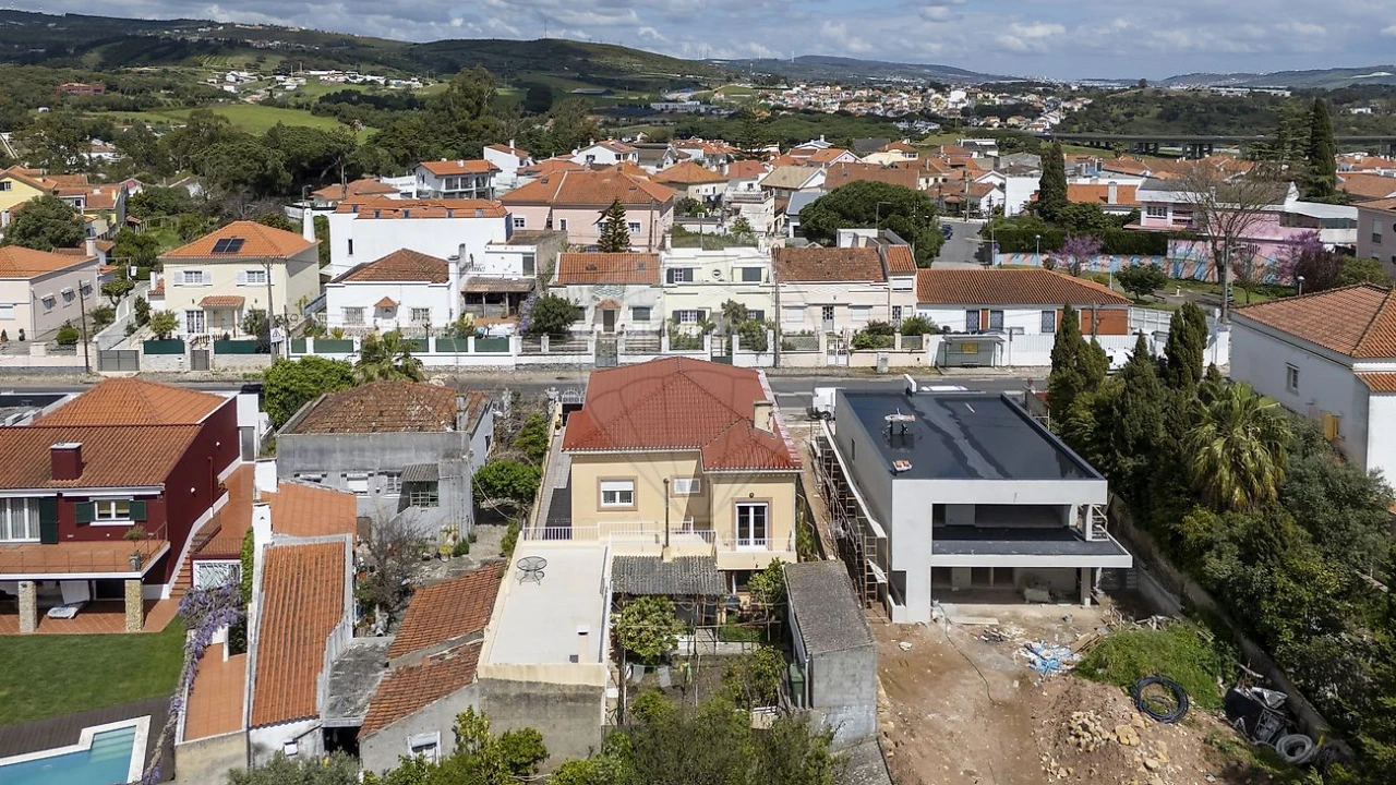 Moradia T6 para Venda em Loures Foto 28