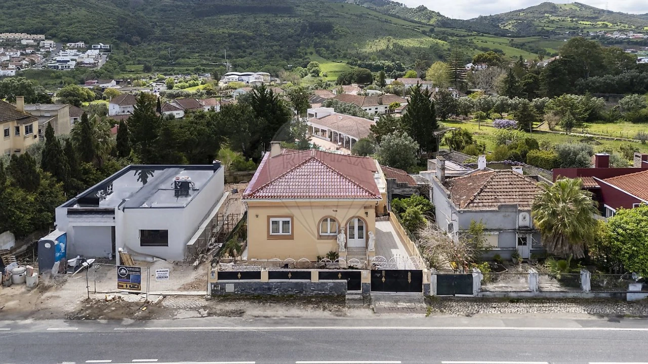 Moradia T6 para Venda em Loures Foto 2