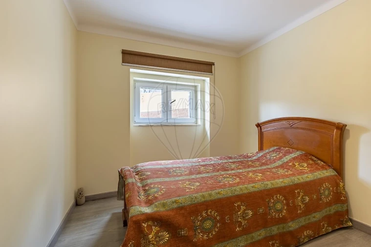 Moradia T6 para Venda em Loures Foto 18