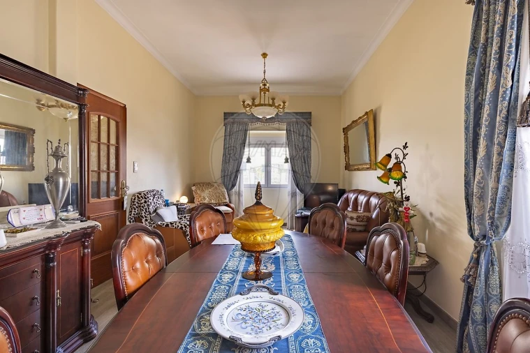 Moradia T6 para Venda em Loures Foto 9