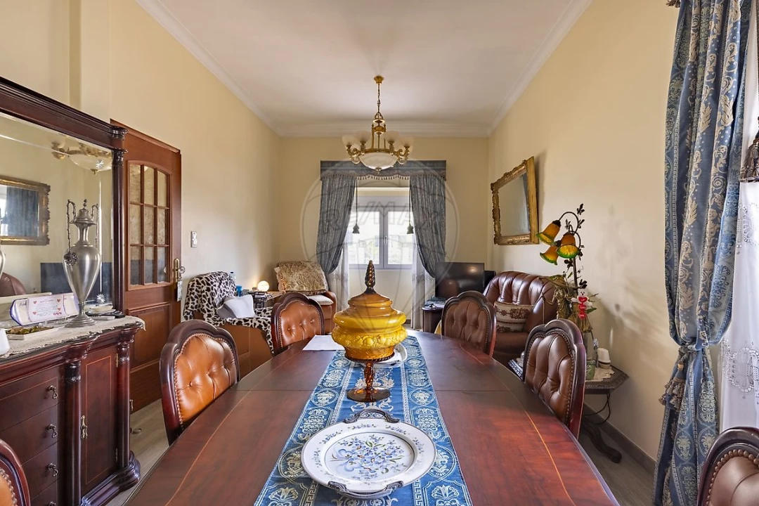 Moradia T6 para Venda em Loures Foto 9