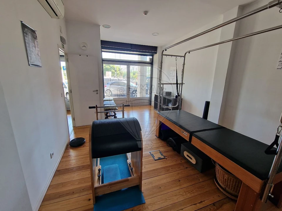 Loja para Venda em Algés, Linda-A-Velha e Cruz Quebrada-Dafundo Foto 2