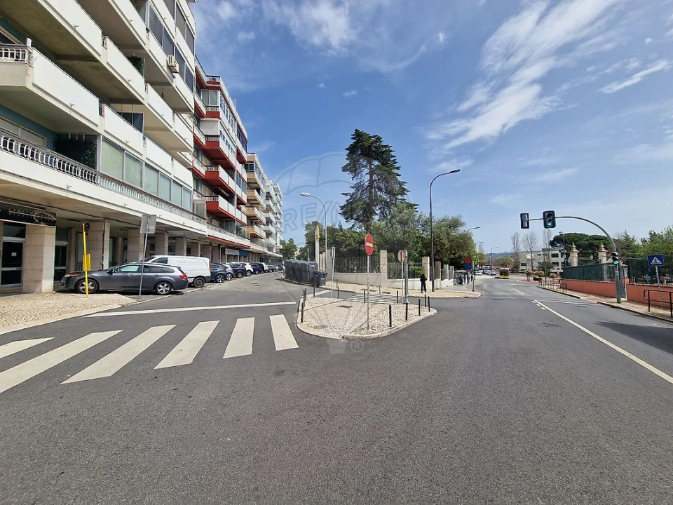 Loja para Venda em Algés, Linda-A-Velha e Cruz Quebrada-Dafundo Foto 24