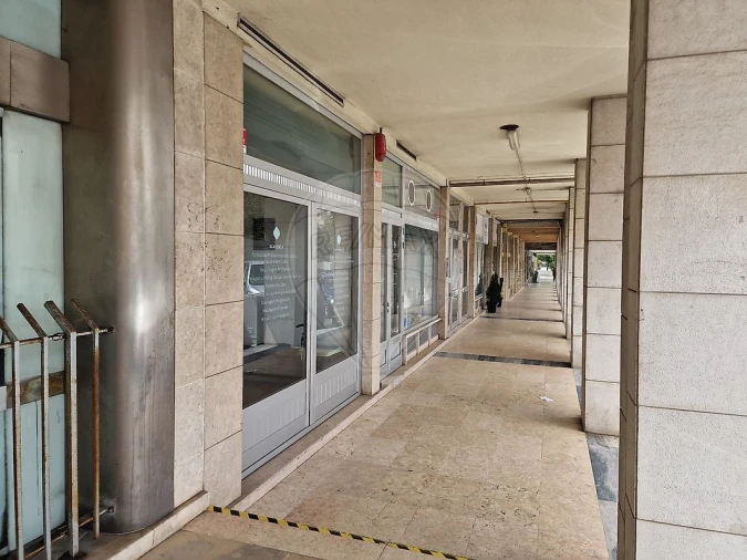 Loja para Venda em Algés, Linda-A-Velha e Cruz Quebrada-Dafundo Foto 24