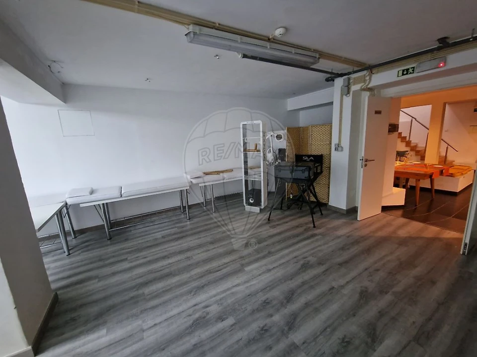 Loja para Venda em Algés, Linda-A-Velha e Cruz Quebrada-Dafundo Foto 30