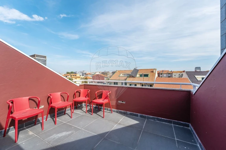 Moradia T4 para Venda em Matosinhos e Leça da Palmeira Foto 31