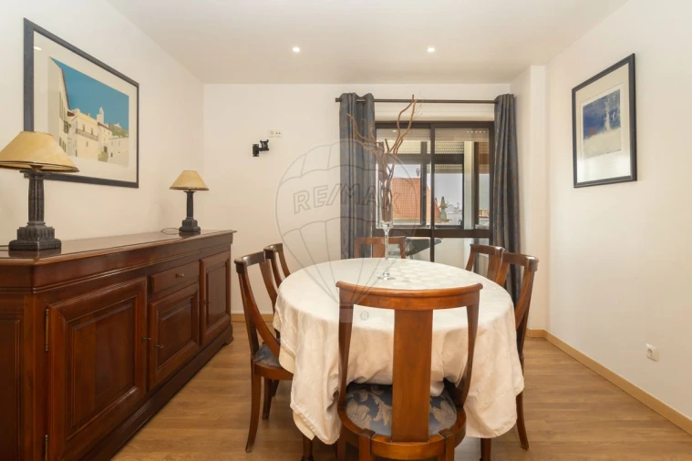 Apartamento T5 para Venda em Barreiro e Lavradio Foto 5