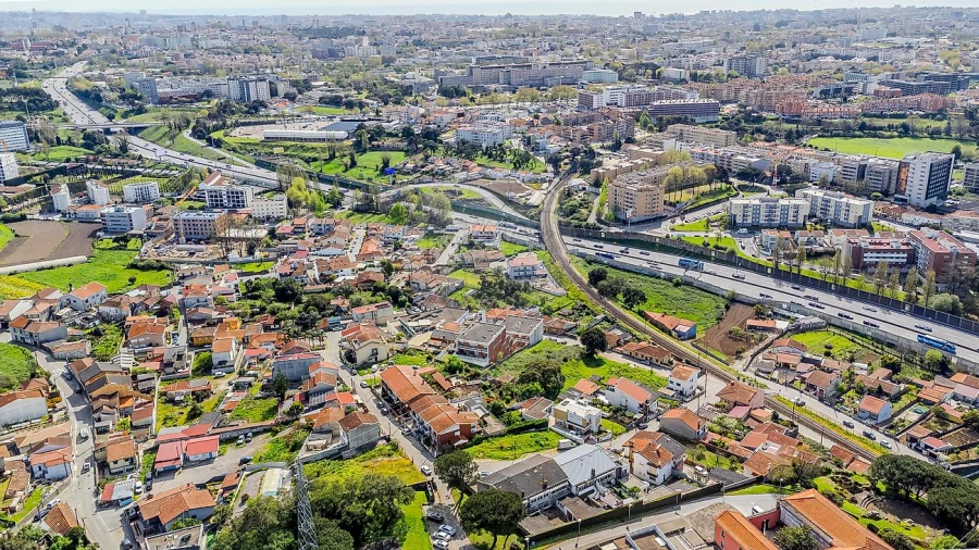 Terreno para Venda em Pedrouços Foto 3
